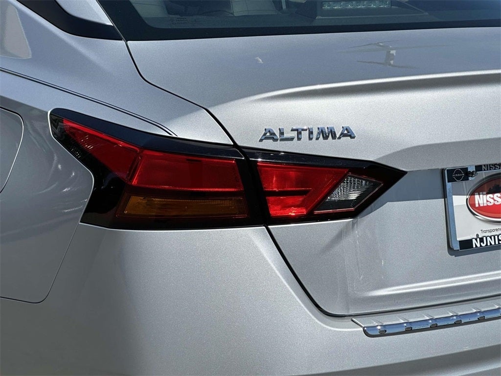 2021 Nissan Altima SR Intelligent AWD SR